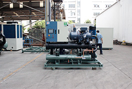 一體式冷水機(jī)組的方便，在于接水通電就能用